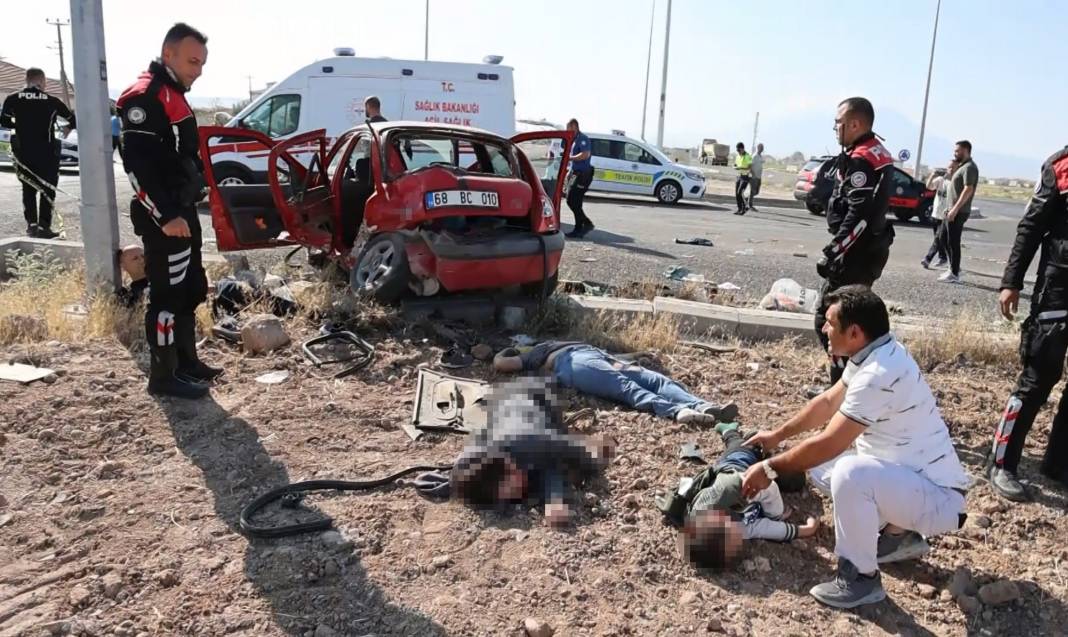 Sınav yolunda feci kaza! 1 ölü, 10 yaralı 7