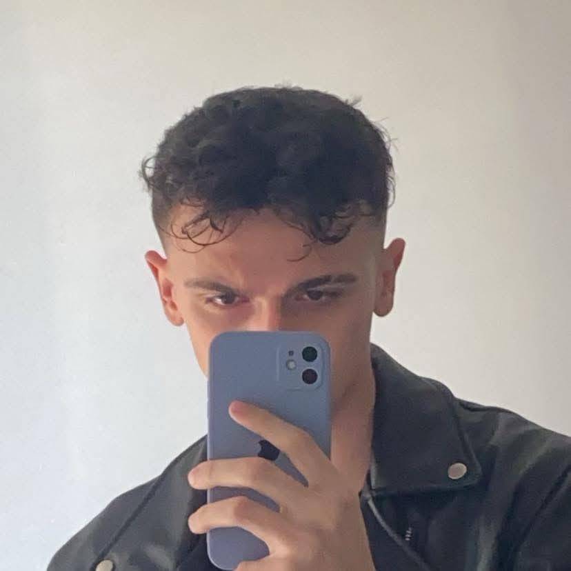 Hayattan koparılan genç, son yolculuğuna uğurlandı 3