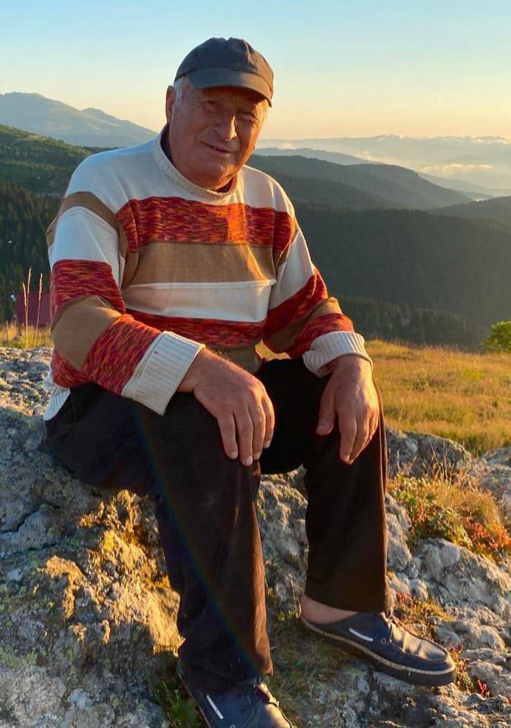 Kayıp olarak aranan 2 kişi, uçuruma yuvarlanan kamyonette ölü bulundu 3