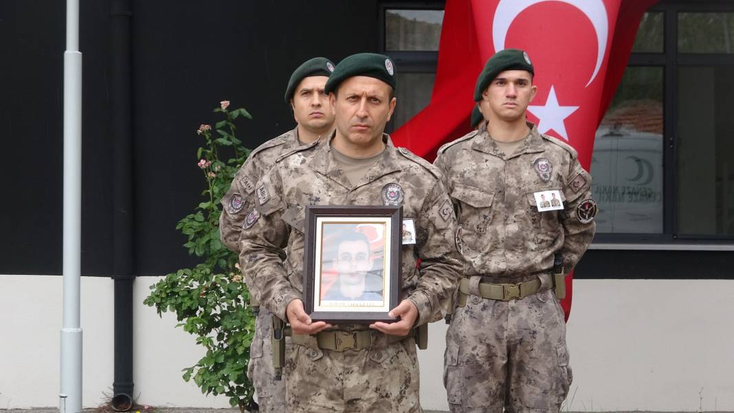 Konyalı polis özel harekat kursiyerine acı veda 5