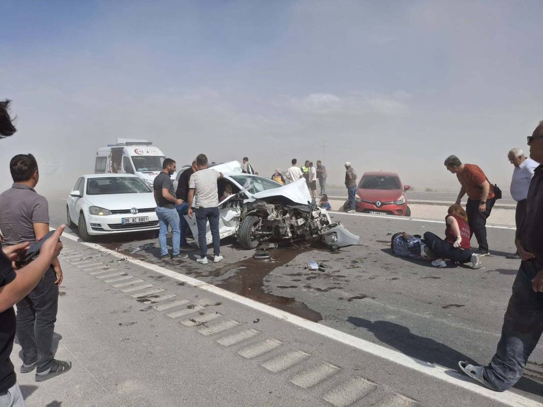 Aksaray-Konya yolunda can pazarı! 5