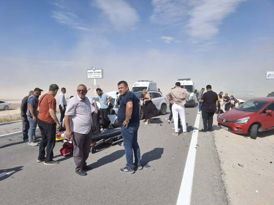 Aksaray-Konya yolunda can pazarı! 6