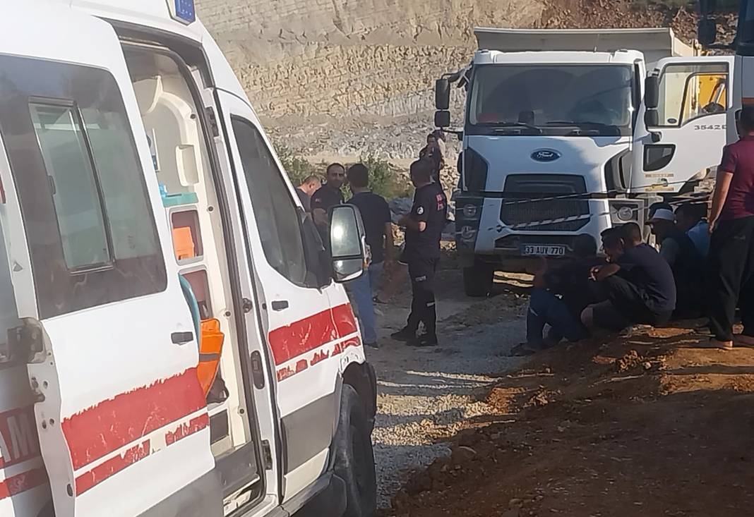 Baraj göleti inşaatında göçük altında kalan işçi öldü 1