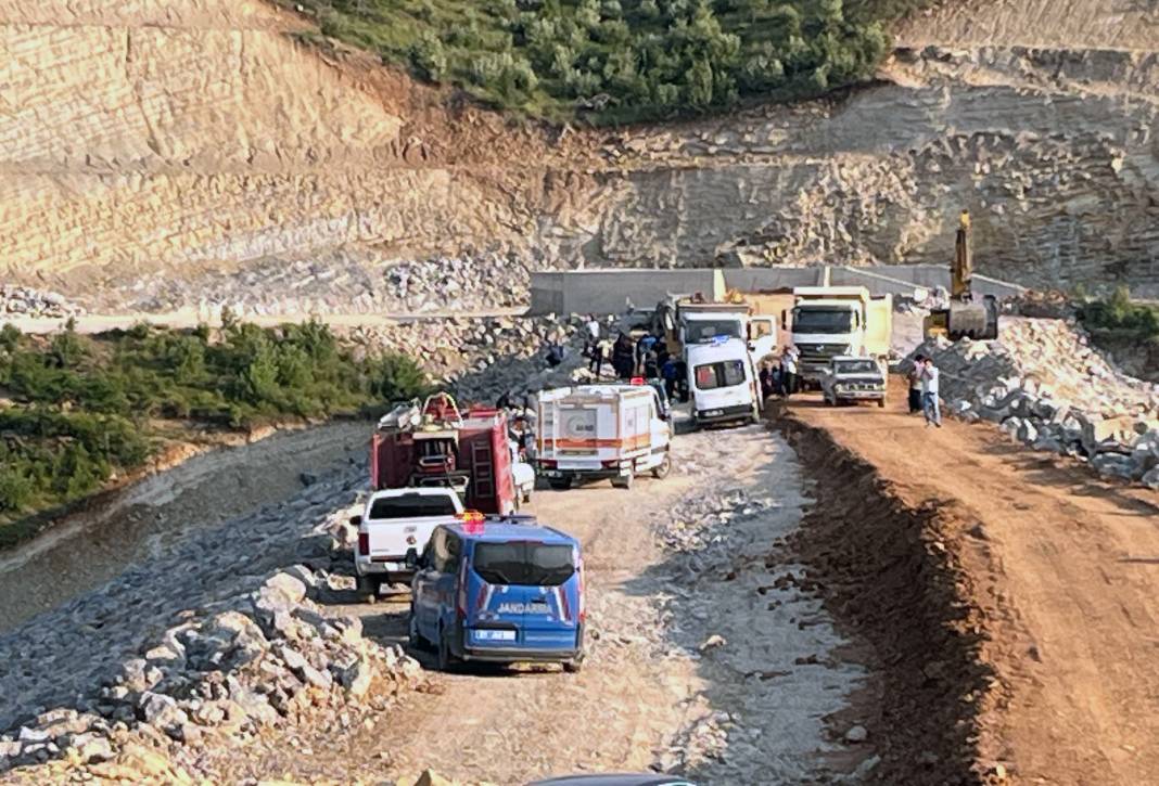 Baraj göleti inşaatında göçük altında kalan işçi öldü 2