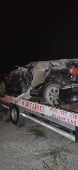 Devrilen otomobildeki dede ve torunu öldü 2