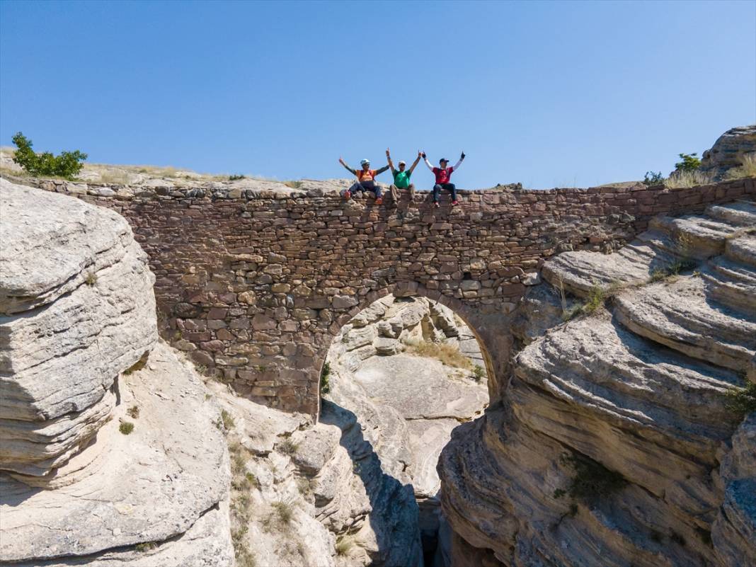 Konya’daki Şeytan Köprüsü doğaseverlerin uğrak noktası oldu 4