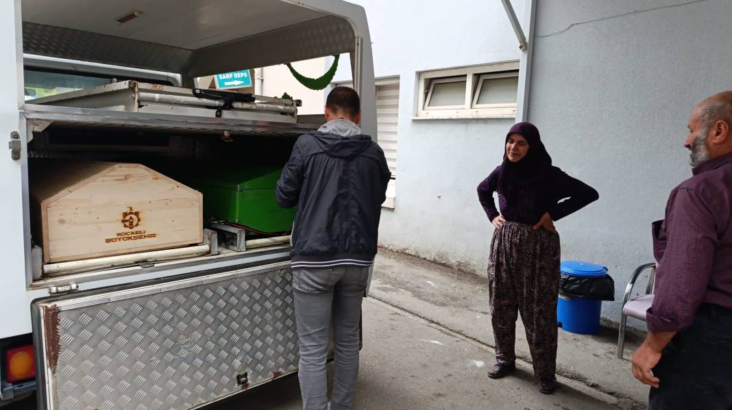 Cezaevinden çıktıktan 2 gün sonra eşini öldürüp intihar etti 6