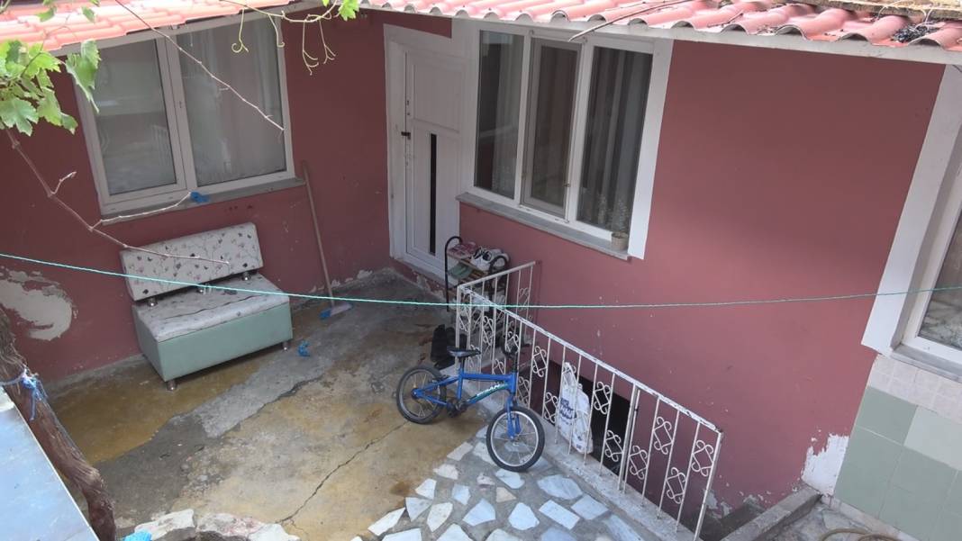 Cezaevinden çıktıktan 2 gün sonra eşini öldürüp intihar etti 9