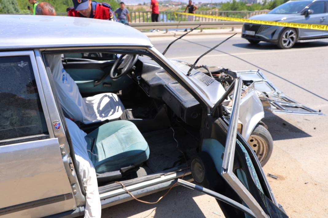 İki araç çarpıştı, bir çocuk hayatını kaybetti 1