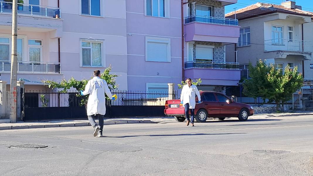 Nişana karşı çıkan kızın babasını tüfekle vurdu 4