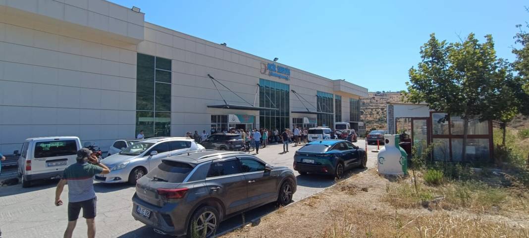 Denizde kalp krizi geçirdi... Eski belediye başkanı hayatını kaybetti 2