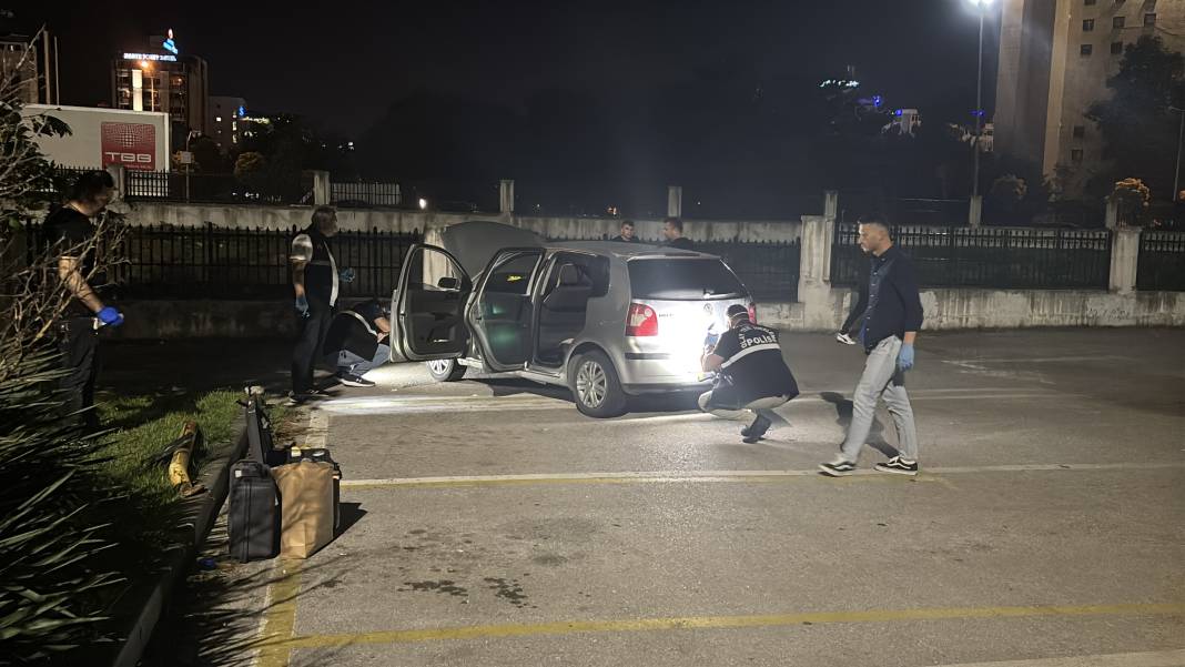 Tartıştığı kişiyi iki kez otomobille üzerinden geçerek öldürdü 1