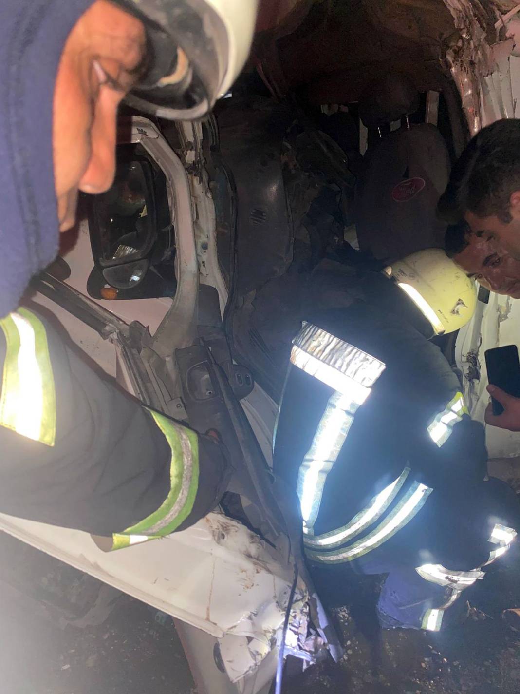 Karaman-Konya kara yolunda kaza... Direksiyon başında uyudu! 2