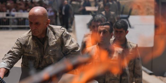 Terör örgütü PKK'dan bir grup silahlarını imha etti