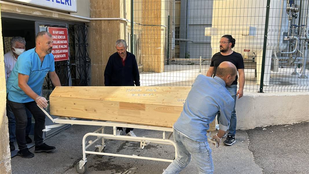 Kenenin ısırdığı 2 çocuk babası hayatını kaybetti 3