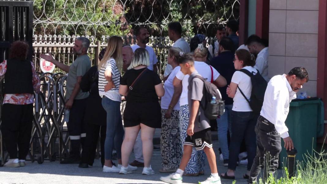 Üniversite öğrencisinin cesedi yol kenarında valizde bulundu 5