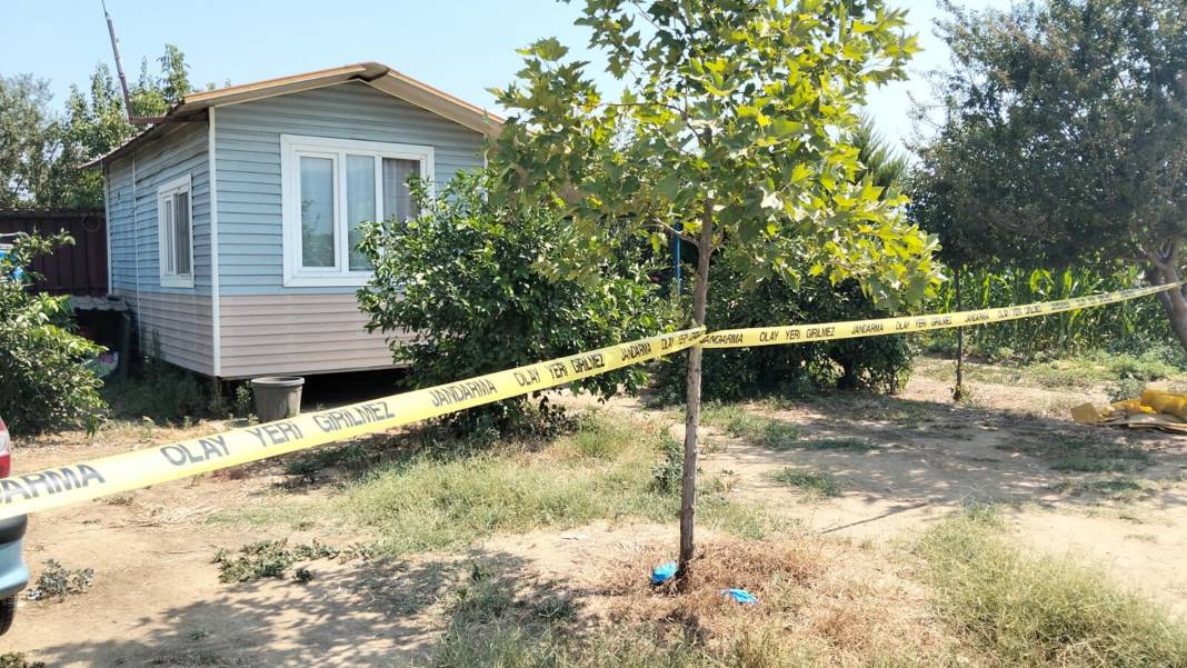 Babasını baltayla yaralayıp, tarım ilacı içerek yaşamına son verdi 2