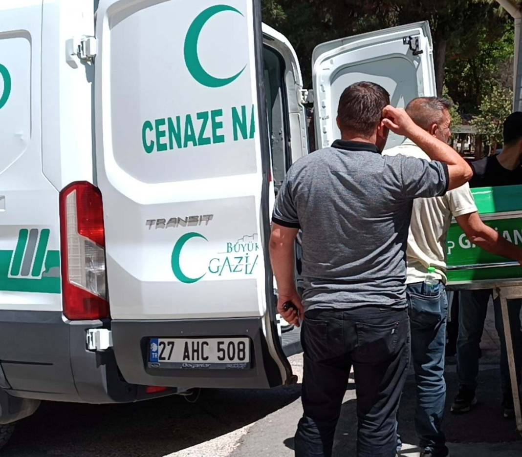 Serinlemek için girdiği nehirde boğuldu 2