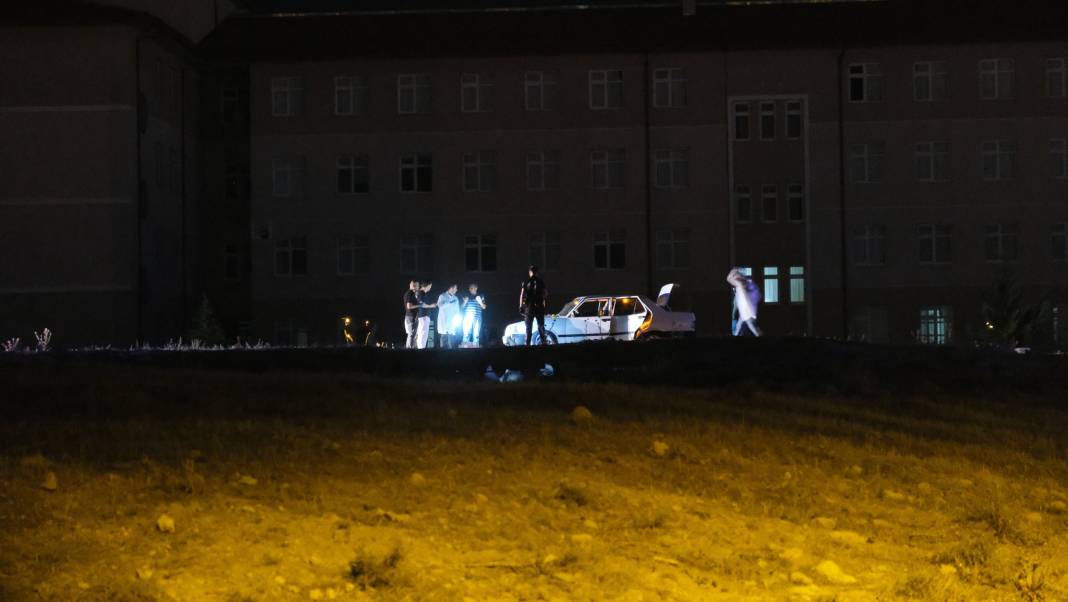 İki arkadaş başlarından vurulmuş halde ölü bulundu 3