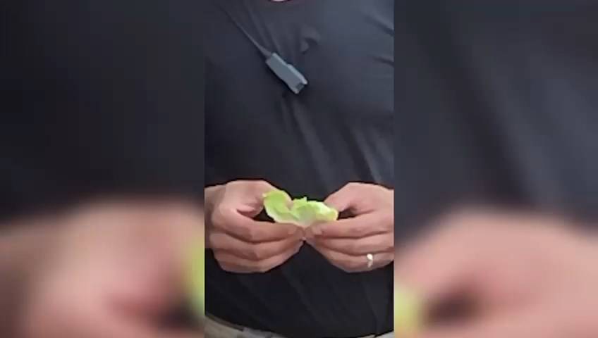 Tunceli Valisi Aygöl, çiğköfte olayı sonrası işi tatlıya bağladı 3