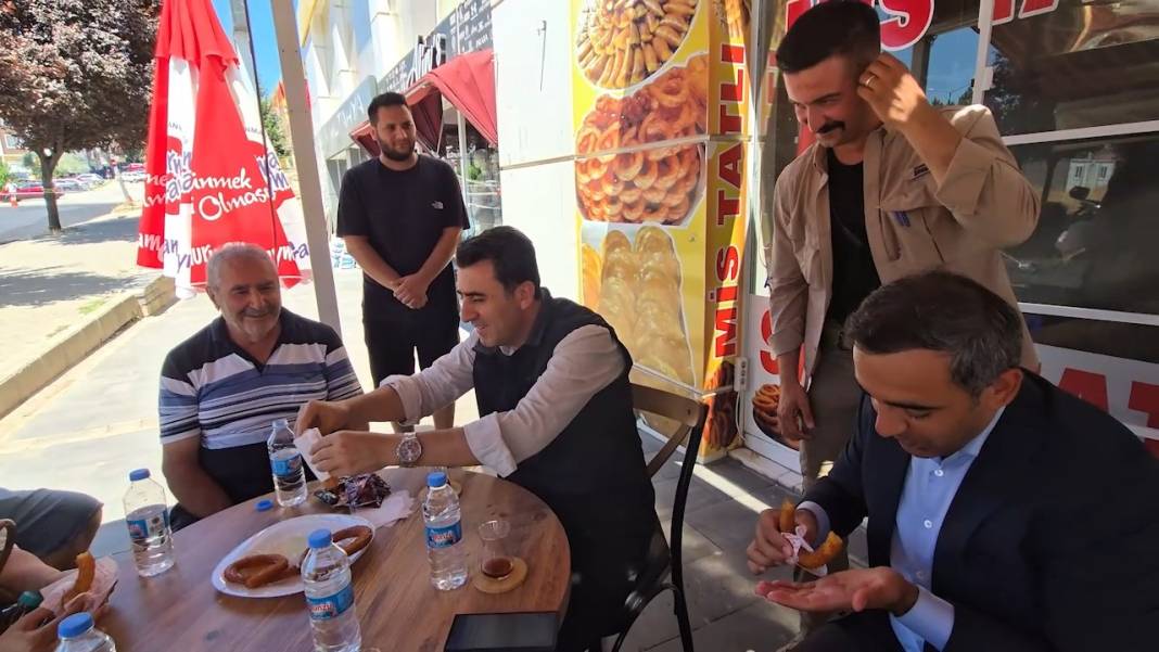 Tunceli Valisi Aygöl, çiğköfte olayı sonrası işi tatlıya bağladı 7