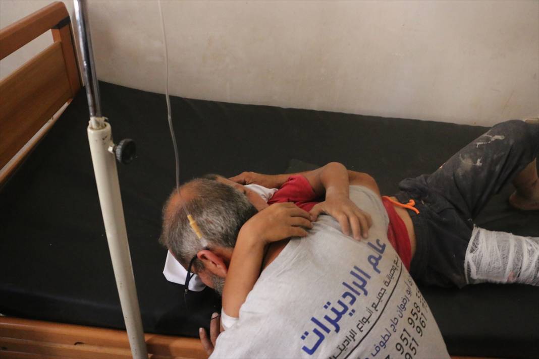 Suriye'nin İdlib ilinde silah deposunda patlama! Çok sayıda ölü ve yaralılar var 5