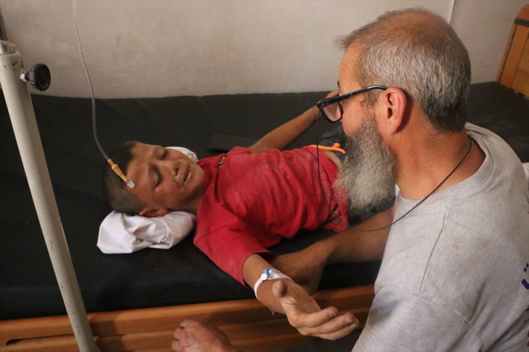 Suriye'nin İdlib ilinde silah deposunda patlama! Çok sayıda ölü ve yaralılar var 6