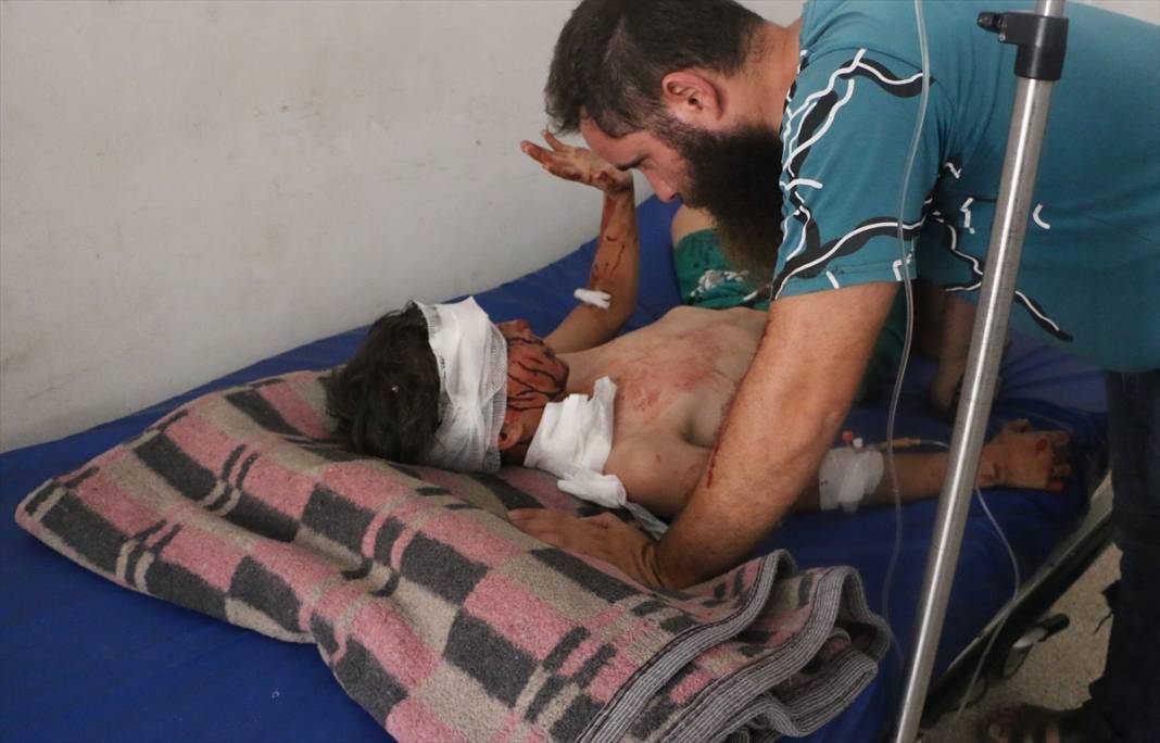 Suriye'nin İdlib ilinde silah deposunda patlama! Çok sayıda ölü ve yaralılar var 7