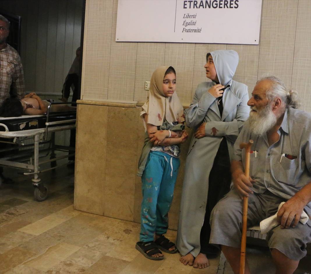 Suriye'nin İdlib ilinde silah deposunda patlama! Çok sayıda ölü ve yaralılar var 9