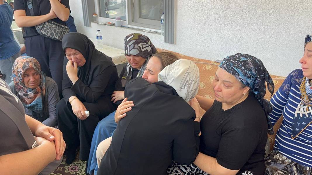 Evlendikten 1 hafta sonra yangında şehit oldu 4