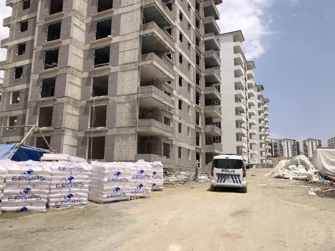 İnşaatın 4’üncü katından düşen işçi öldü 3