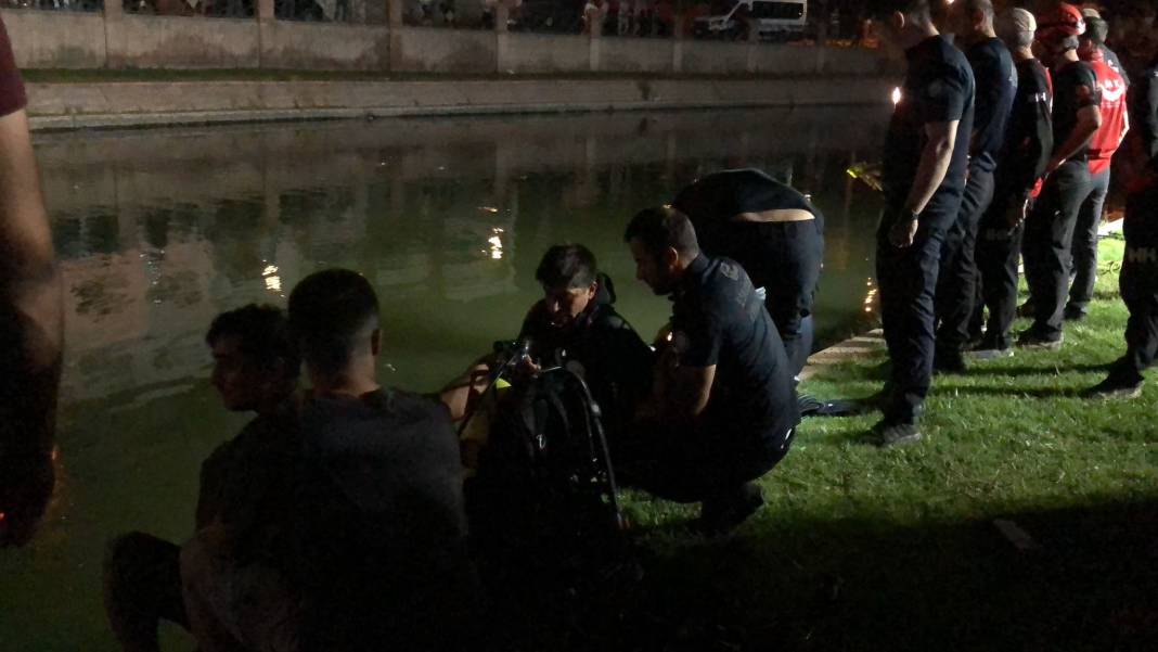 Çaya düşen adam hayatını kaybetti 3