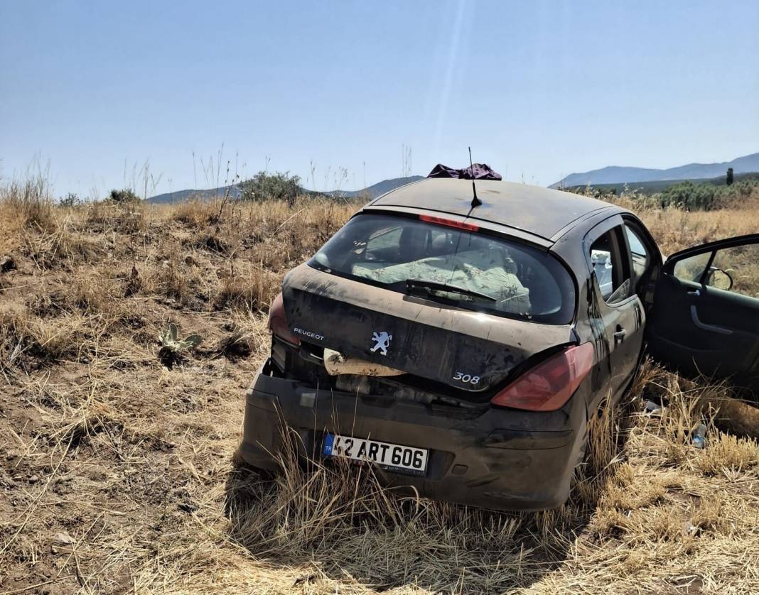 Konya'da araç yoldan çıktı! Yaralılar var 2