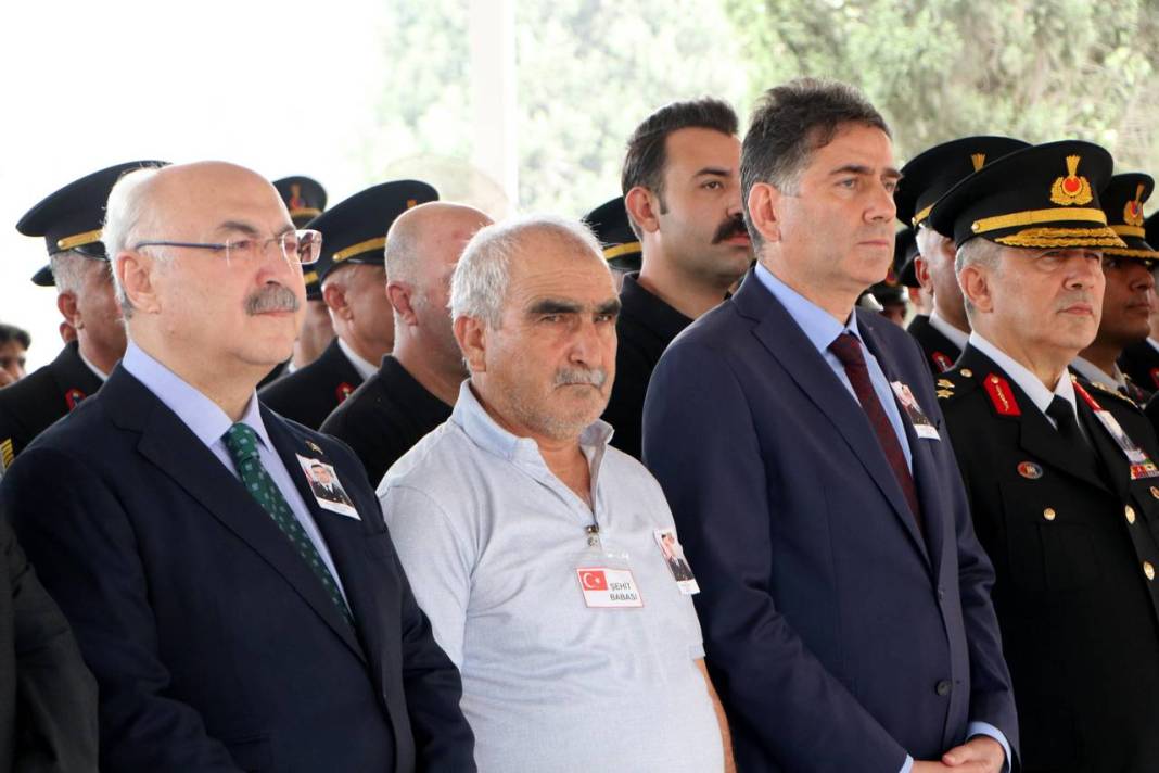 Şehit uzman çavuş son yolculuğuna uğurlandı 9