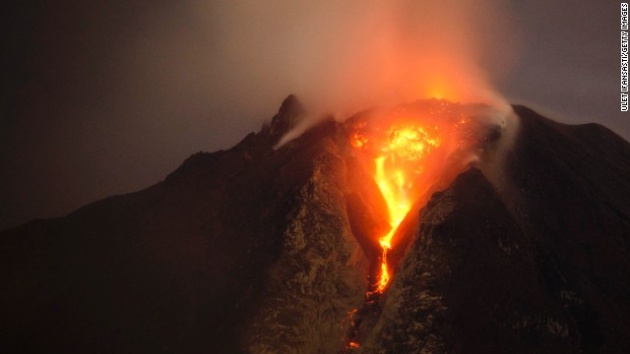 Endonezya'da yanardağ dehşeti 9