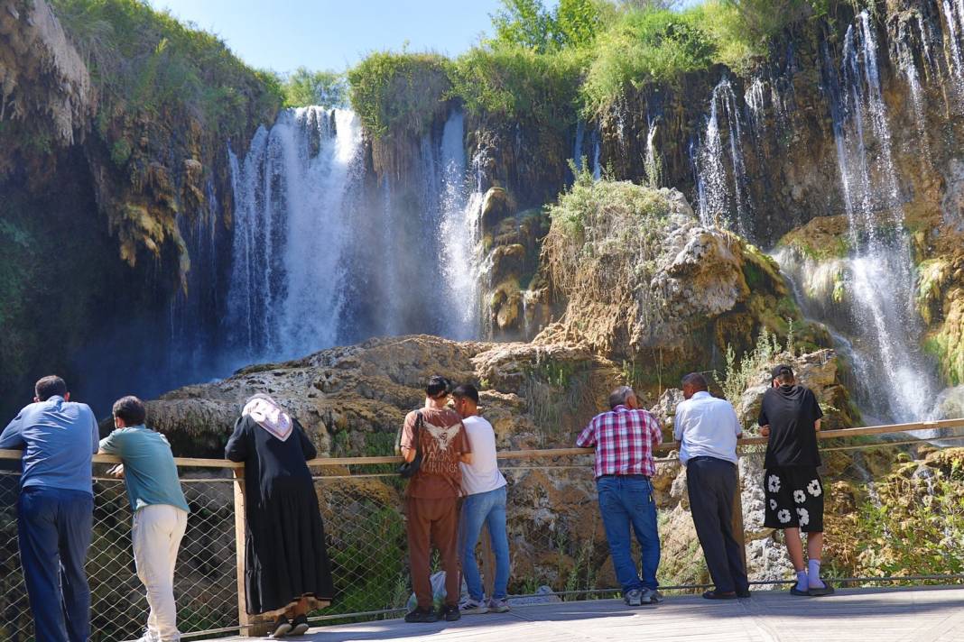 Kavurucu sıcaklardan bunalan Konyalıların vazgeçilmez mekanı 1
