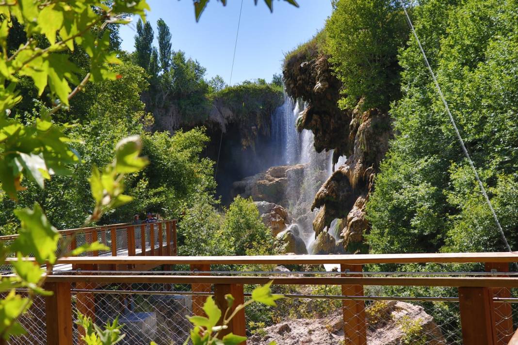 Kavurucu sıcaklardan bunalan Konyalıların vazgeçilmez mekanı 5