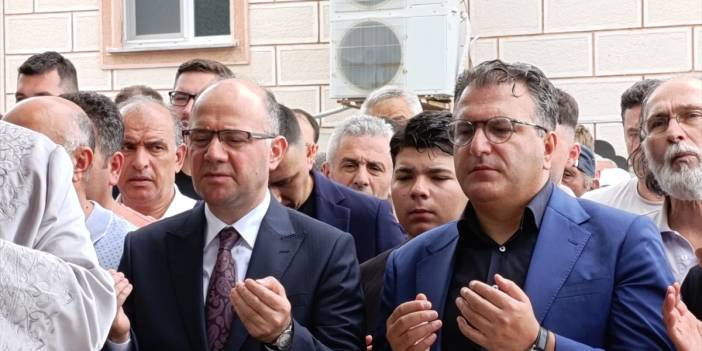 Gazeteci Cem Küçük'ün acı günü... Toprağa verildi