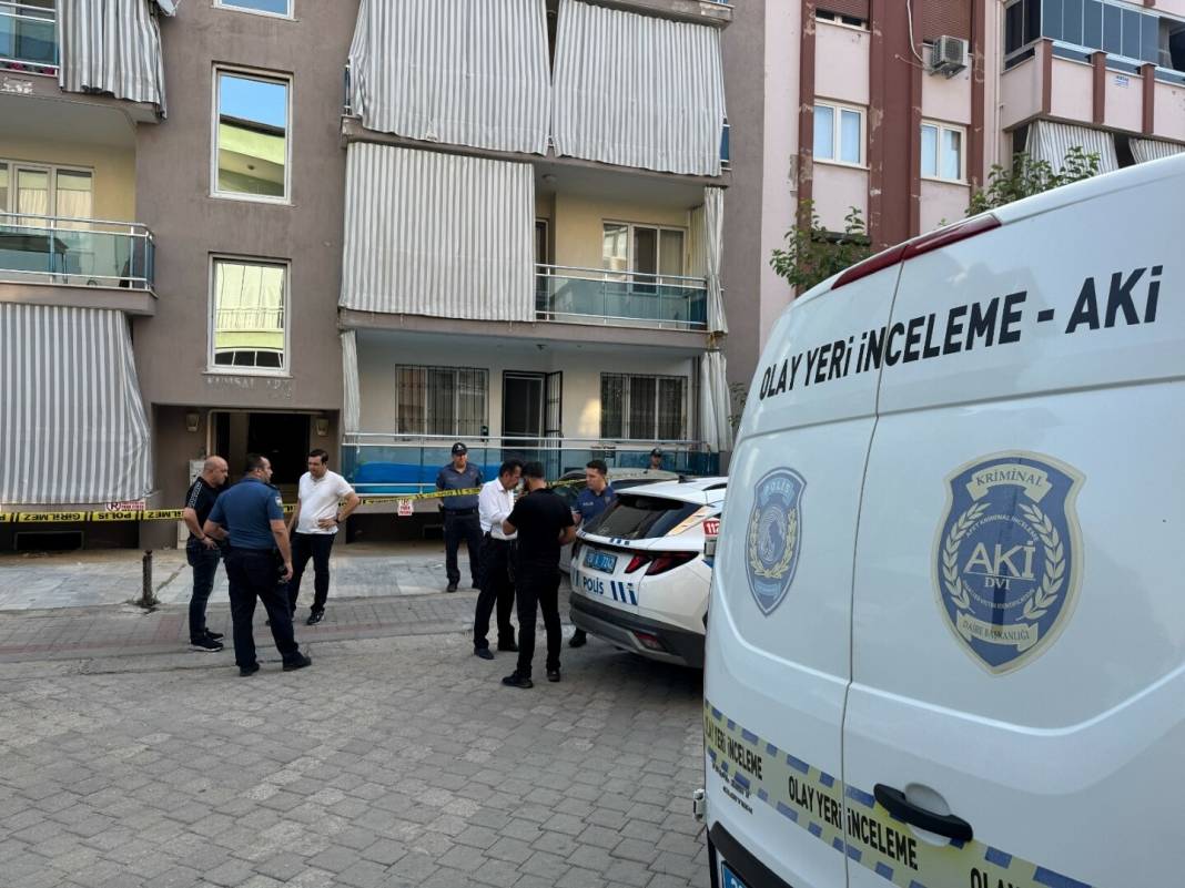 Polis memuru, eşi ve 2 çocuğunu öldürüp intihar etti 3