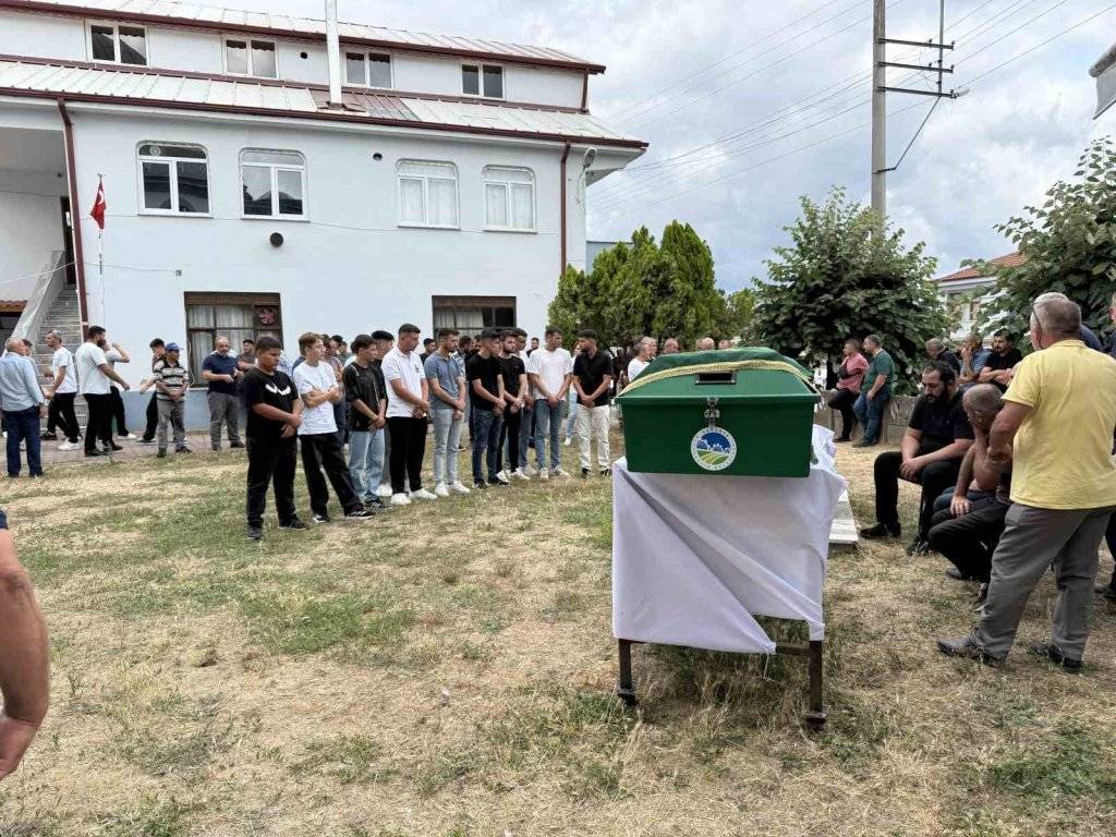 Yan yana toprağa verilen iki kardeşin ardından yürek burkan detaylar kaldı 2