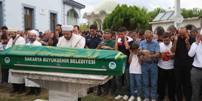 Yan yana toprağa verilen iki kardeşin ardından yürek burkan detaylar kaldı