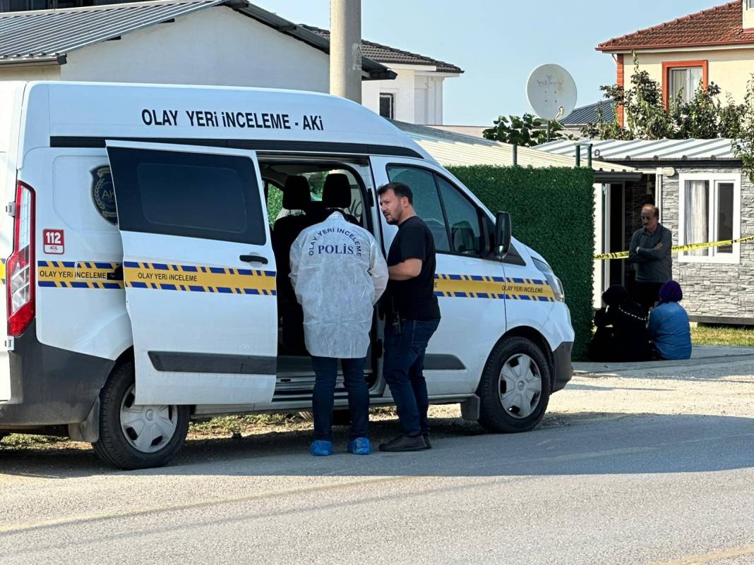 Evde başından silahla vurulmuş halde bulunan adam hayatını kaybetti 6