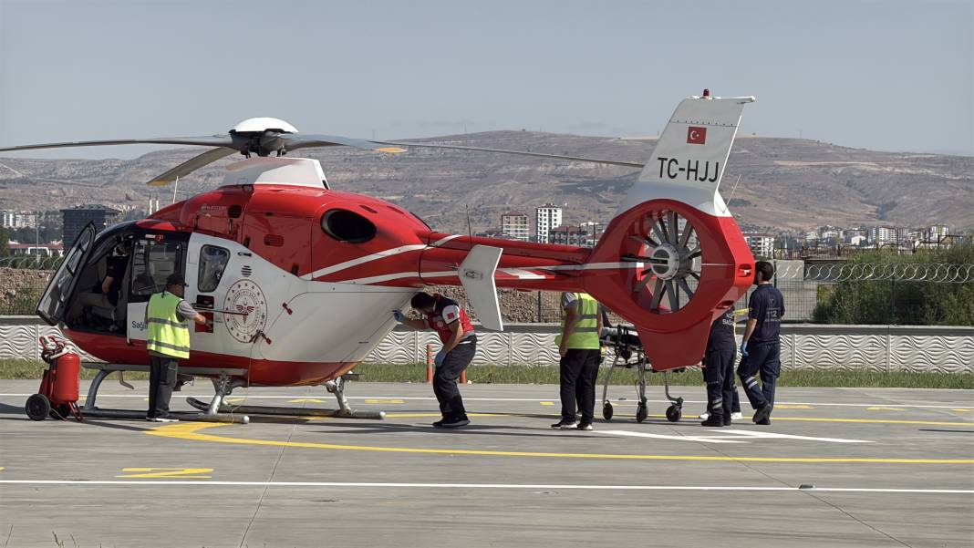 İşçileri taşıyan minibüs uçuruma yuvarlandı! 3 ölü ve çok sayıda yaralı var 2