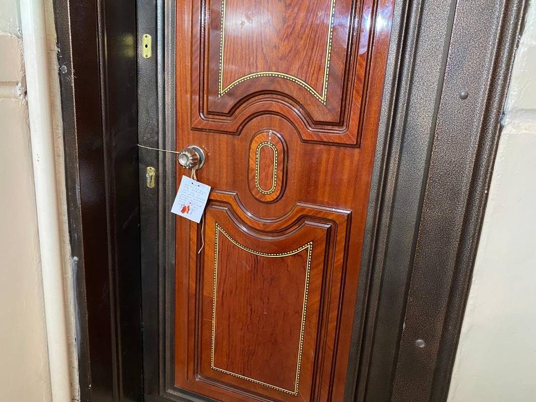 Cinnet geçiren koca eşini öldürüp intihar etti 5