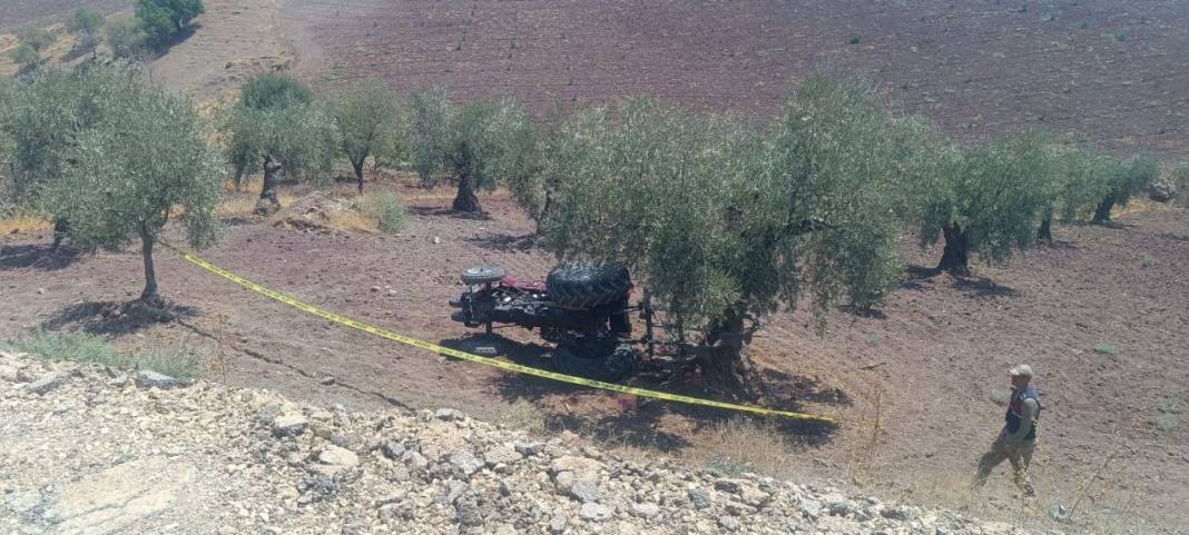 Devrilen traktördeki 10 aylık bebek hayatını kaybetti 5