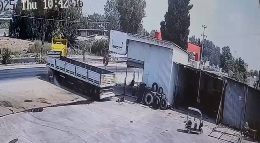 Tamir sırasında TIR'ın altında kalan genç işçi öldü 5