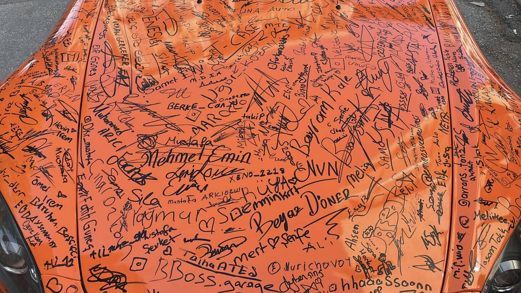 Herkes Konya'daki bu otomobilin peşinde! 3