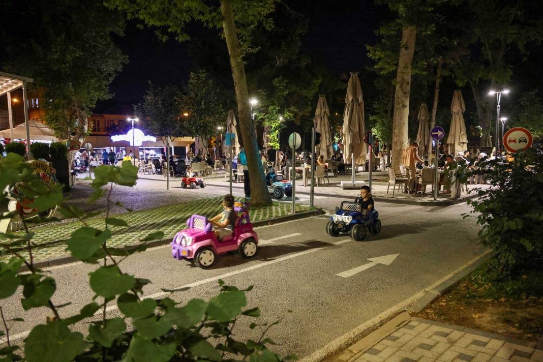 Konya'daki aileler buraya çocuklarıyla birlikte akın ediyor! 5