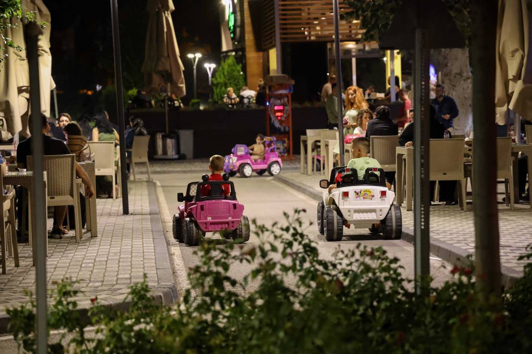 Konya'daki aileler buraya çocuklarıyla birlikte akın ediyor! 6