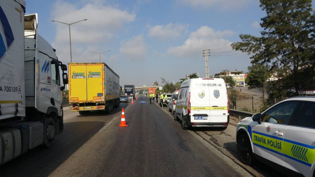 Otoyolda tırın çarptığı şahıs öldü 4